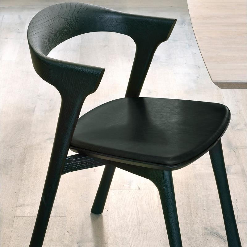 Bok Stuhl Eiche - schwarz lackiert - schwarzes Leder